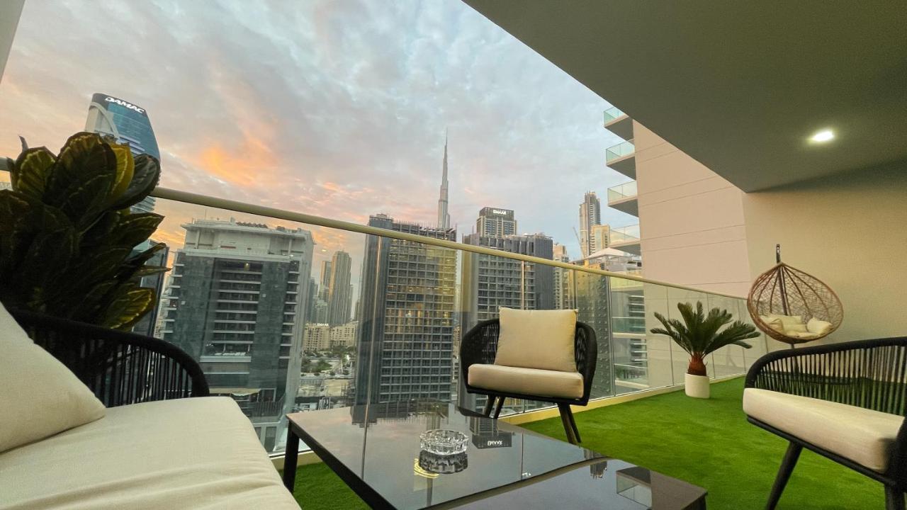 Luxury 2 Bedroom With Burj Khalifa View Дубай Экстерьер фото
