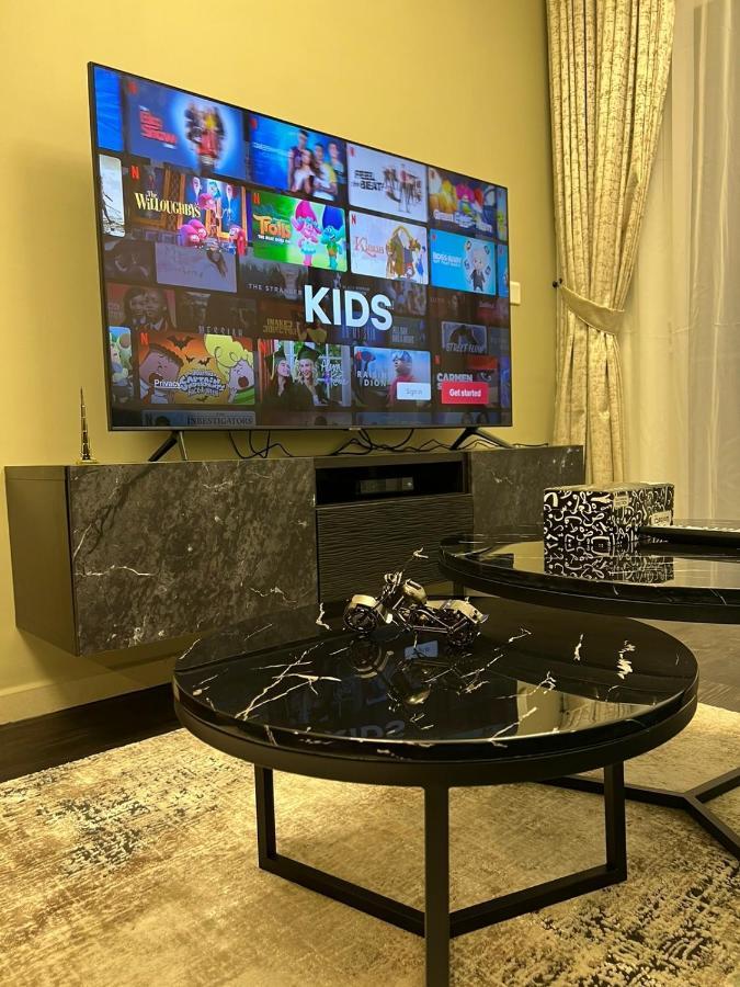Luxury 2 Bedroom With Burj Khalifa View Дубай Экстерьер фото